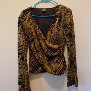 Leopard print mini bell sleeve top